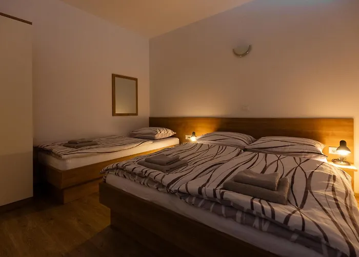 شقة Apartma Planika كْرانْيِسكا غورا